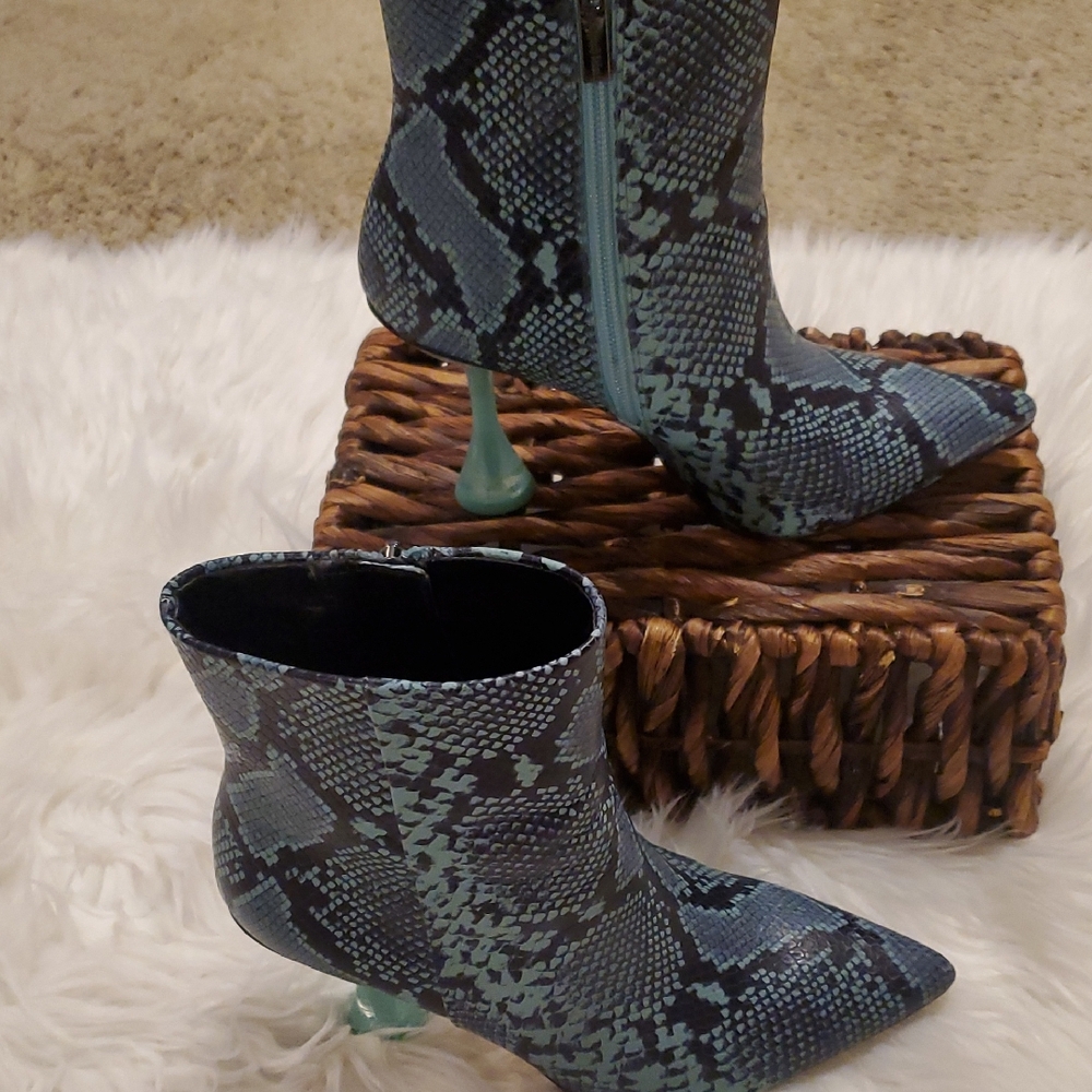 Gianni Bini Teal and Black Snakeskin Heeled Boots